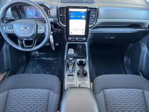 New 2025 Ford Ranger XLT w/ Chrome Accent Package image 13