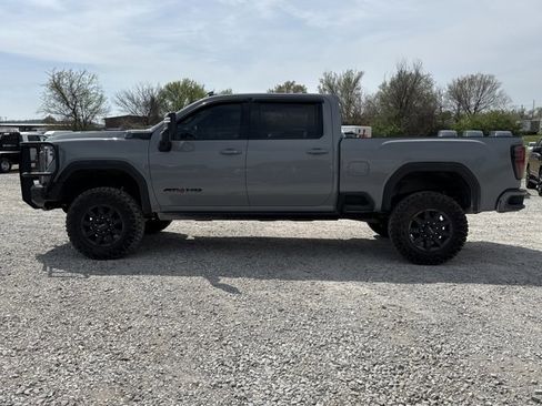 Used 2025 GMC Sierra 3500 AT4 w/ AT4 Premium Plus Package image 3