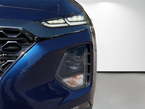 Used 2020 Hyundai Santa Fe Limited w/ Cargo Package image 9