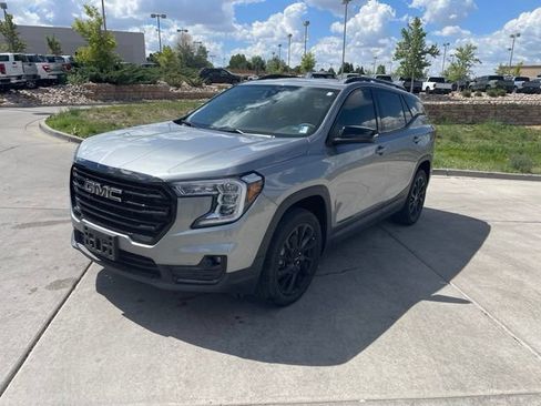 Used 2023 GMC Terrain SLT w/ Elevation Edition AWD/4WD image 3