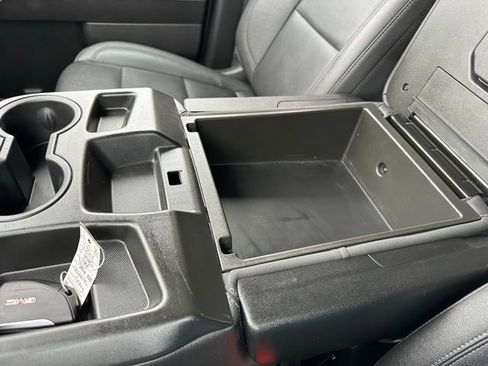Used 2025 GMC Sierra 1500 SLT image 22