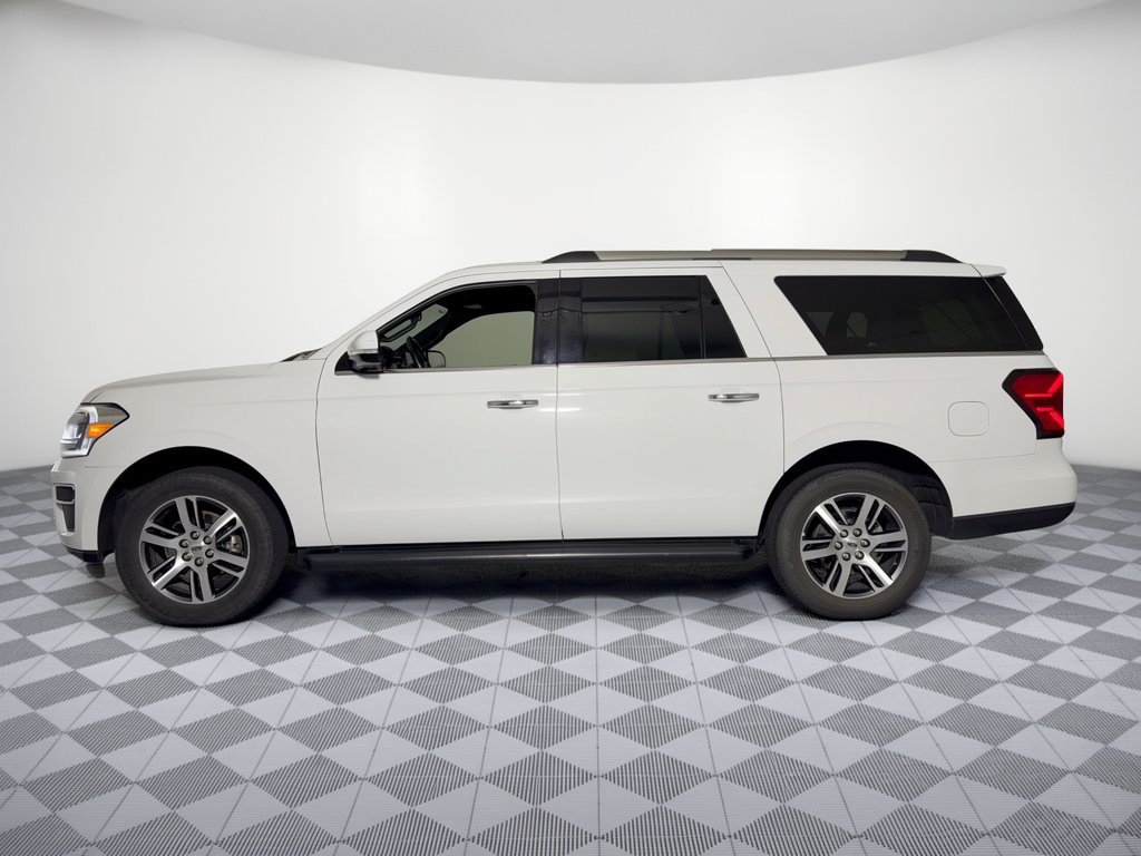 Used 2024 Ford Expedition Max Limited RWD image 2