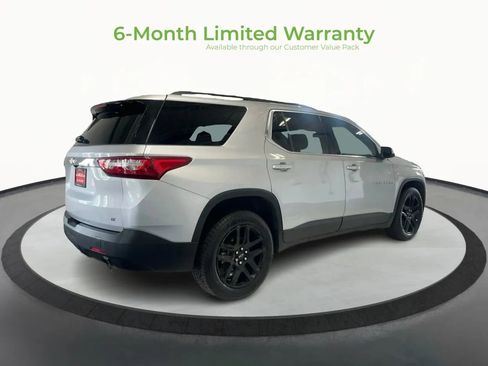 Used 2021 Chevrolet Traverse LT image 7