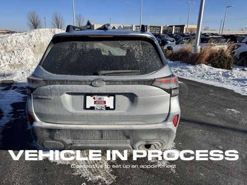 Used 2025 Subaru Forester Limited image 4