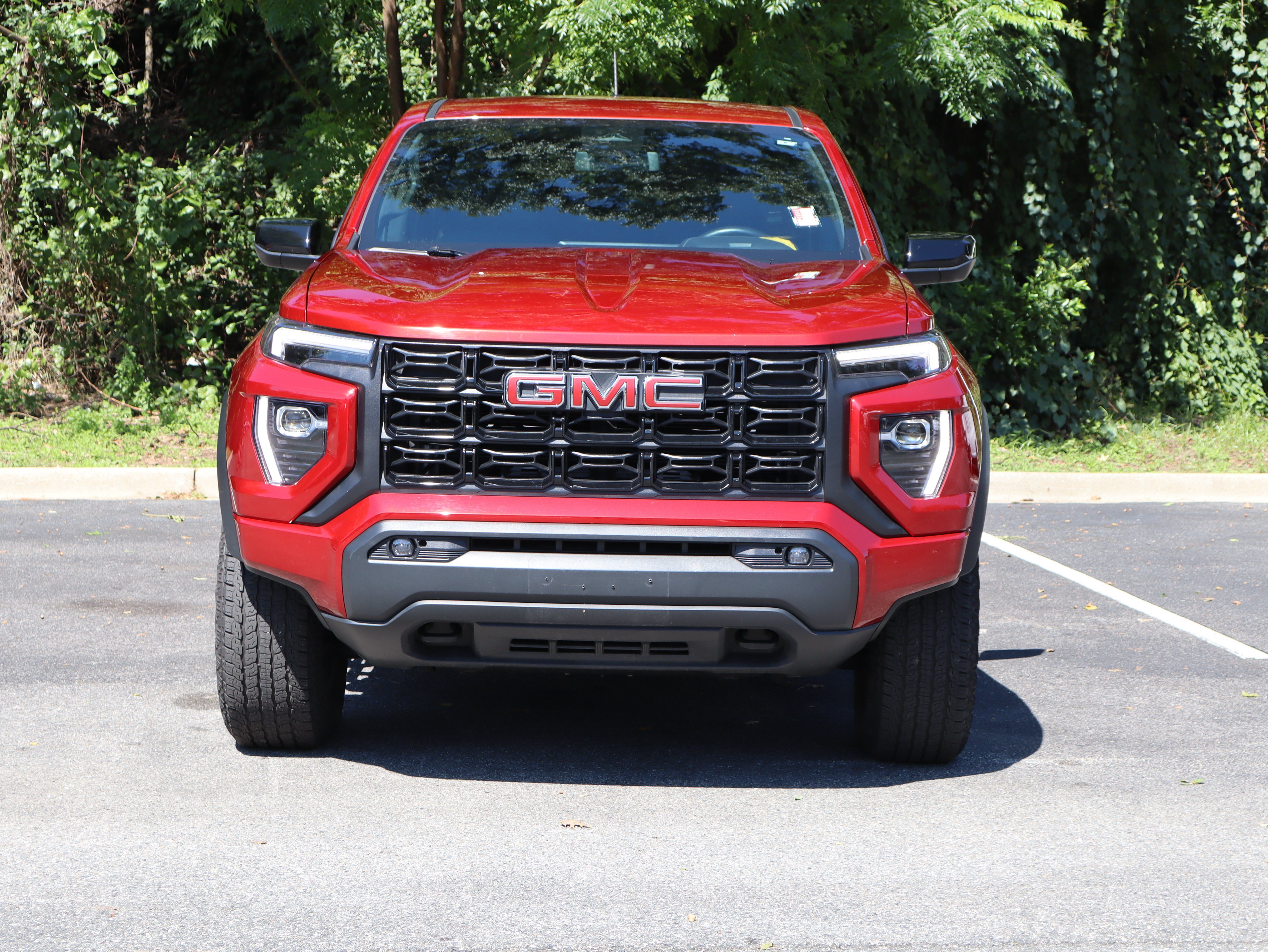 Used 2025 GMC Canyon Elevation w/ Convenience Package RWD image 3