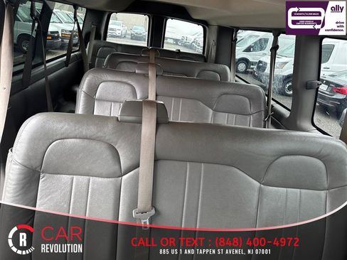 Used 2020 Chevrolet Express 3500 LS RWD image 11