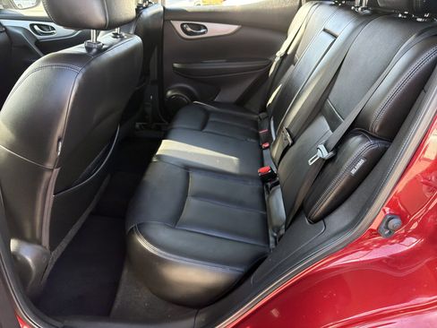 Used 2020 Nissan Rogue Sport SL w/ Premium Package image 29