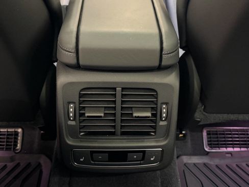 Used 2024 Audi e-tron GT Premium Plus w/ Performance Package image 36