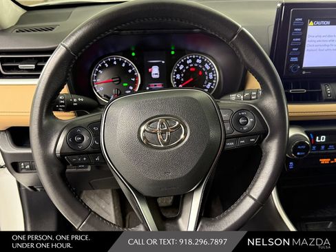 Used 2020 Toyota RAV4 XLE Premium FWD image 23