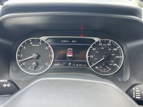 Certified 2025 Nissan Rogue SV AWD/4WD image 13