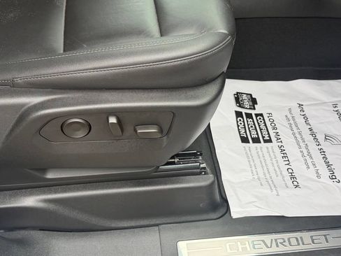 Used 2025 Chevrolet Tahoe LT AWD/4WD image 58