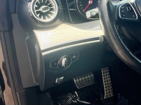 Used 2018 Mercedes-Benz E 400 4MATIC Cabriolet w/ Premium 2 Package (Q02) image 10