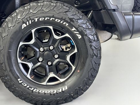 Used 2022 Jeep Wrangler Unlimited Rubicon 4xe image 29