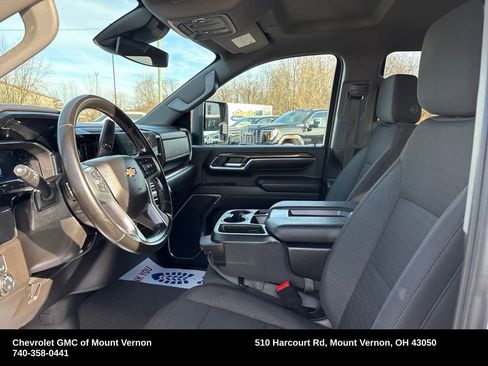 Used 2024 Chevrolet Silverado 3500 LT image 11