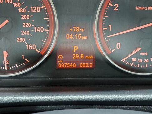 Used 2010 BMW 328i xDrive Sedan image 31