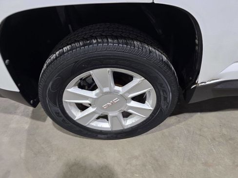 Used 2011 GMC Terrain SLE image 18