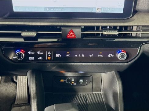 New 2026 Kia Sportage X-Line w/ X-Line Technology Package image 16