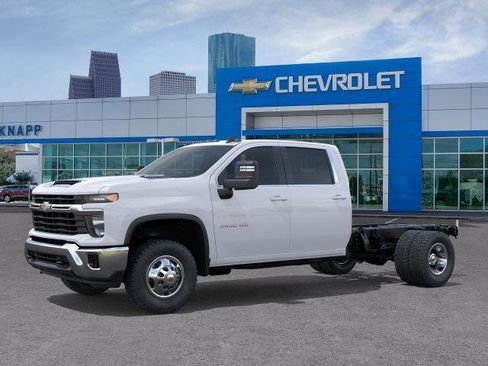 New 2026 Chevrolet Silverado 3500 LT w/ Convenience Package RWD image 26