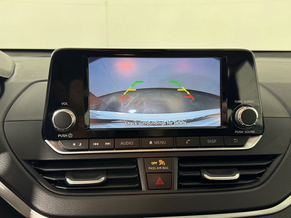 Used 2024 Nissan Altima 2.5 S FWD image 16