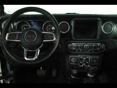 Used 2022 Jeep Wrangler Unlimited Sahara AWD/4WD image 13
