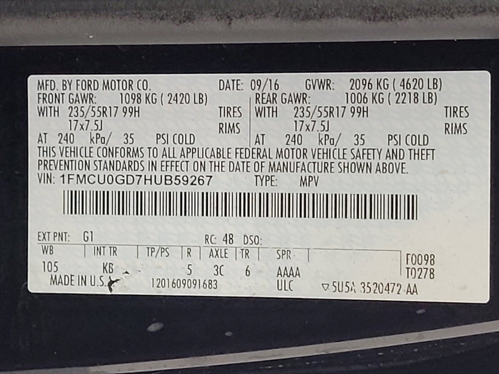 Used 2017 Ford Escape SE w/ Equipment Group 201A FWD image 33
