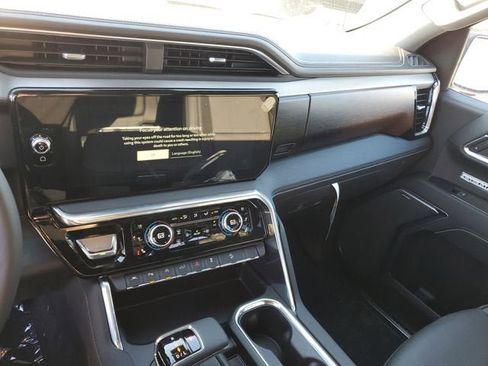 New 2026 GMC Sierra 1500 Denali w/ Denali Reserve Package image 28