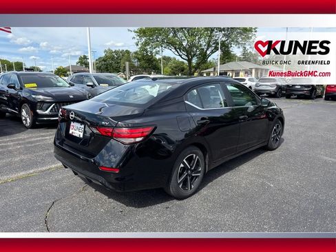 Used 2024 Nissan Sentra SV FWD image 5
