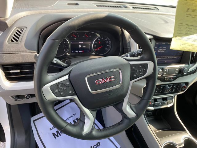 Used 2024 GMC Terrain SLT FWD image 11