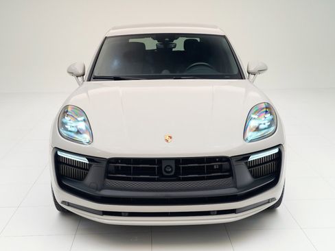 Used 2023 Porsche Macan GTS image 6