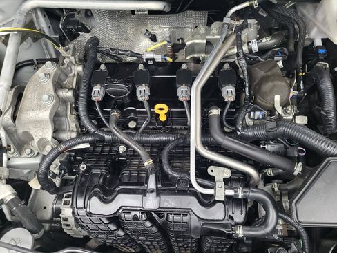 Used 2021 Nissan Rogue SV image 30