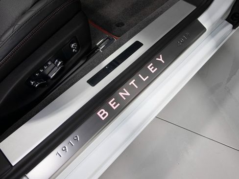 Used 2020 Bentley Continental GT image 42