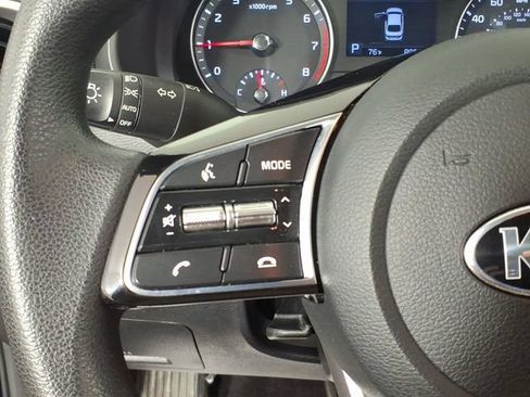 Used 2020 Kia Forte LXS FWD image 17