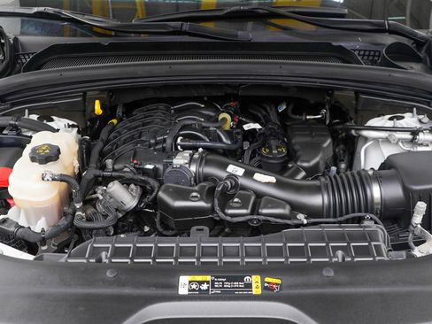 Used 2022 Jeep Grand Cherokee Limited AWD/4WD image 33