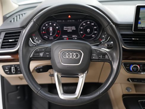 Used 2020 Audi Q5 2.0T Premium Plus image 12