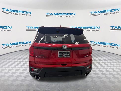 Certified 2025 Honda Passport EX-L image 4