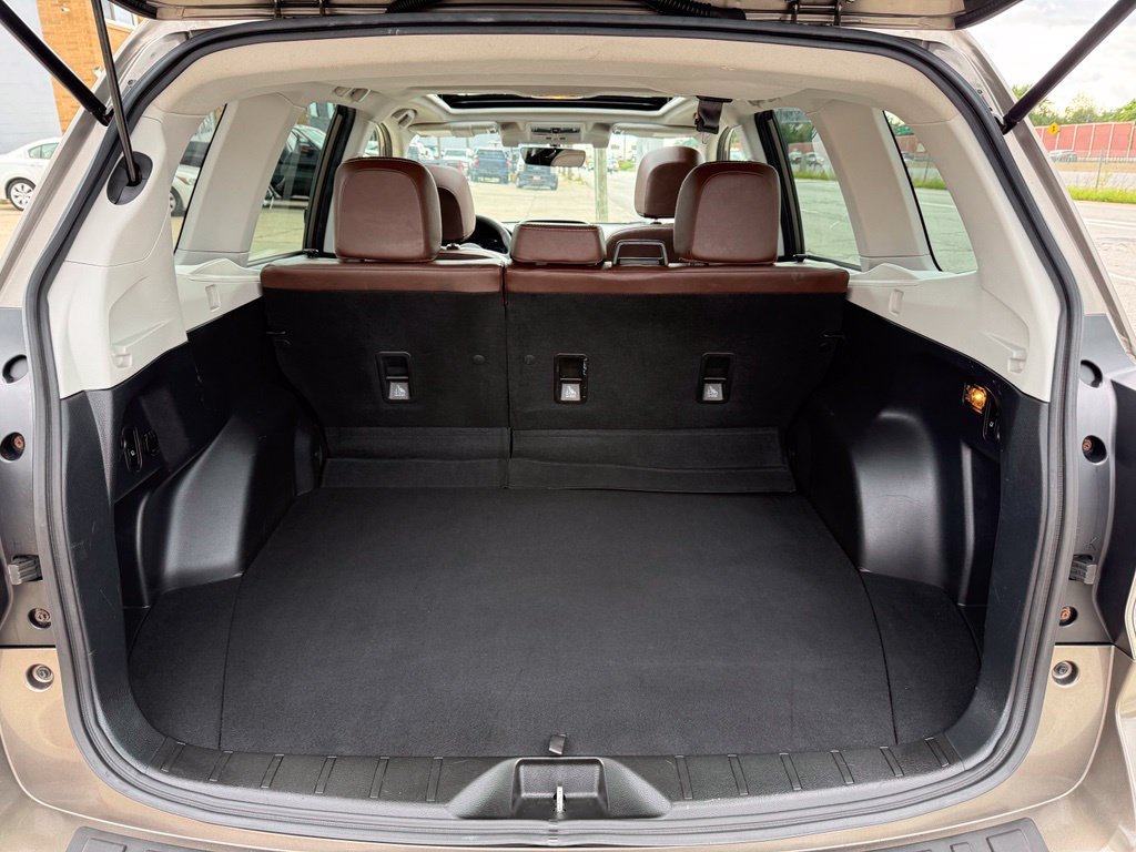 Used 2017 Subaru Forester 2.5i Touring AWD/4WD image 19