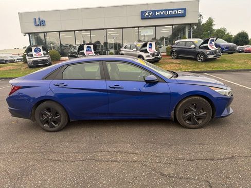 Certified 2023 Hyundai Elantra SEL FWD image 2