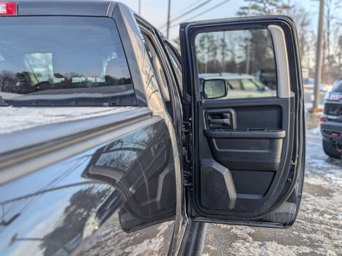 Used 2019 RAM 1500 Express w/ Express Value Package image 37