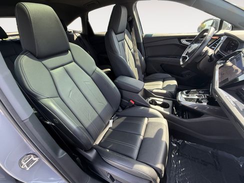 Used 2024 Audi Q4 e-tron Prestige w/ Black Optic Plus Package AWD/4WD image 19