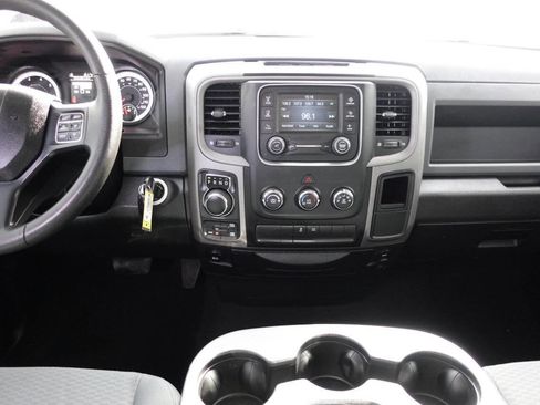 Used 2018 RAM 1500 Express w/ Express Value Package image 38