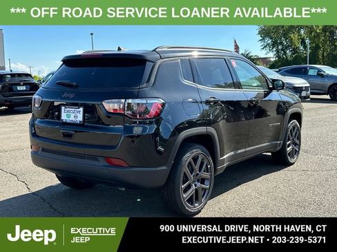 Used 2025 Jeep Compass Limited w/ Sun & Sound Group AWD/4WD image 2