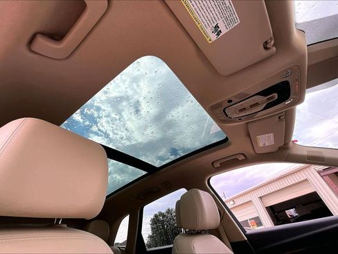 Used 2019 Audi Q5 2.0T Premium Plus w/ Premium Plus Package image 12