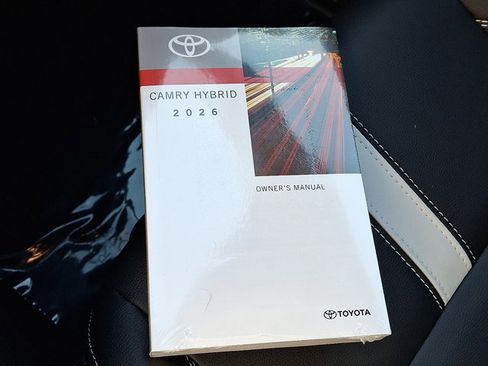 Used 2026 Toyota Camry SE image 25