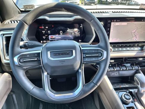 New 2026 GMC Canyon Denali AWD/4WD image 12