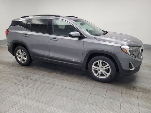 Used 2020 GMC Terrain SLE w/ Driver Convenience Package FWD image 11