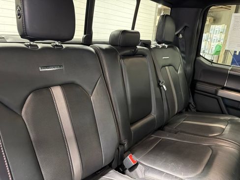 Used 2019 Ford F150 Platinum w/ Equipment Group 701A Luxury AWD/4WD image 10