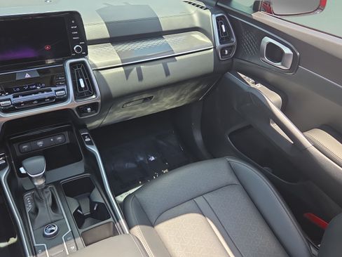Used 2023 Kia Sorento S w/ Panoramic Sunroof Package FWD image 14