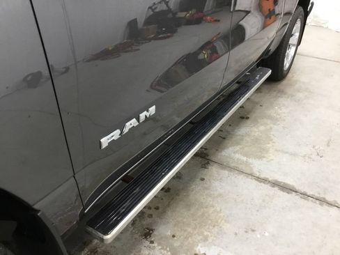 Used 2022 RAM 1500 Big Horn AWD/4WD image 4