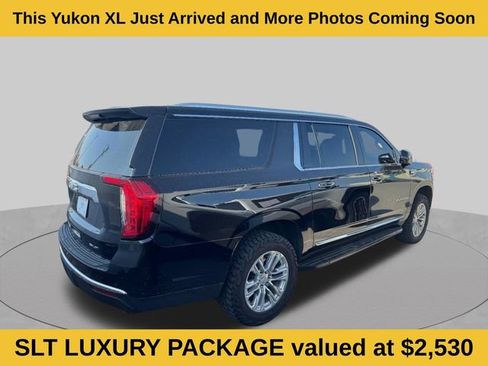 Used 2024 GMC Yukon XL SLT w/ SLT Luxury Package AWD/4WD image 4