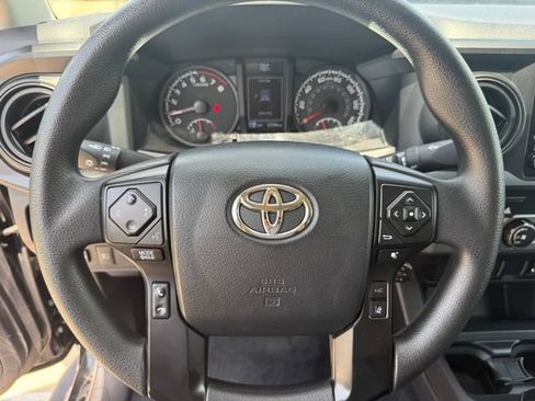 Used 2023 Toyota Tacoma SR w/ SR Convenience Package RWD image 11